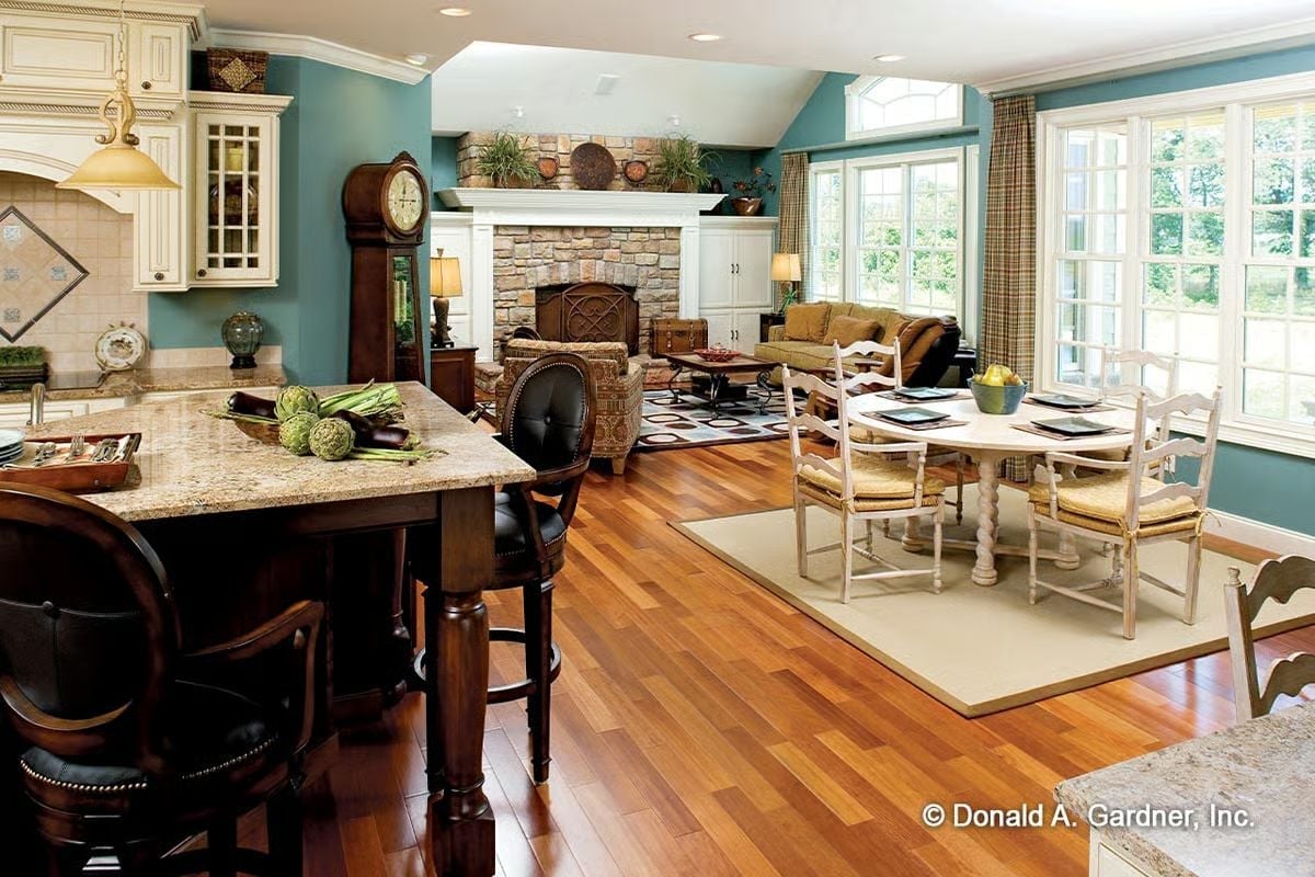 Open-Plan Living Where the Kitchen Island Stays in the Conversation