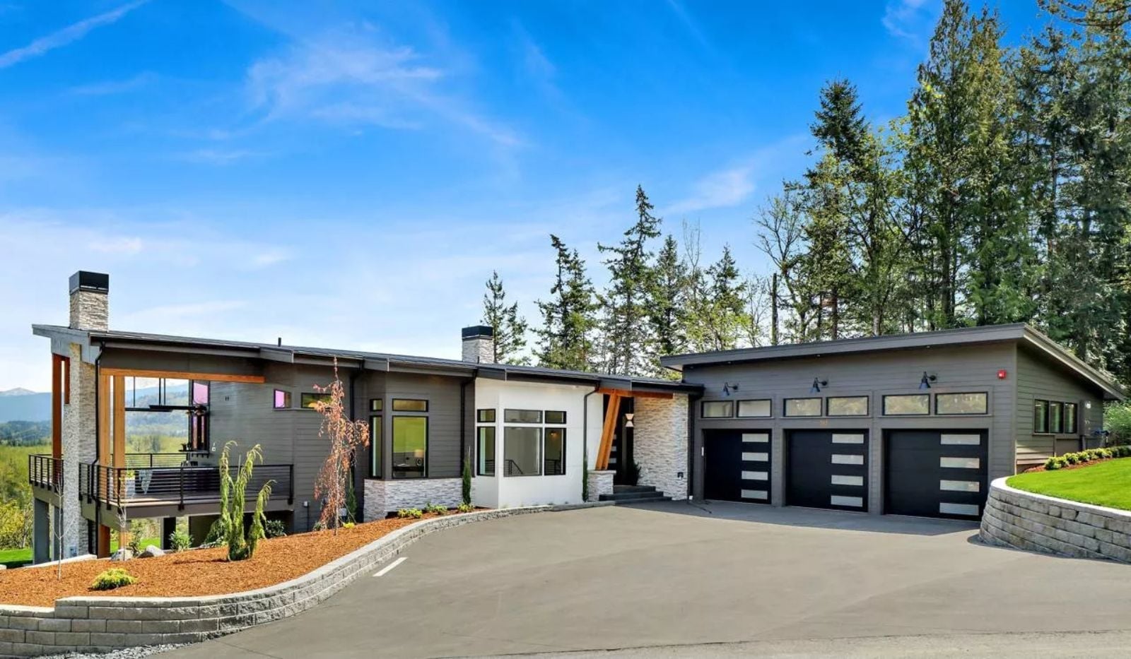 Moderno 4-Bedroom Modern with Wraparound Deck Designed for Homeowners Who'd Rather Pay for the View Than the Square Footage (Floor Plan)