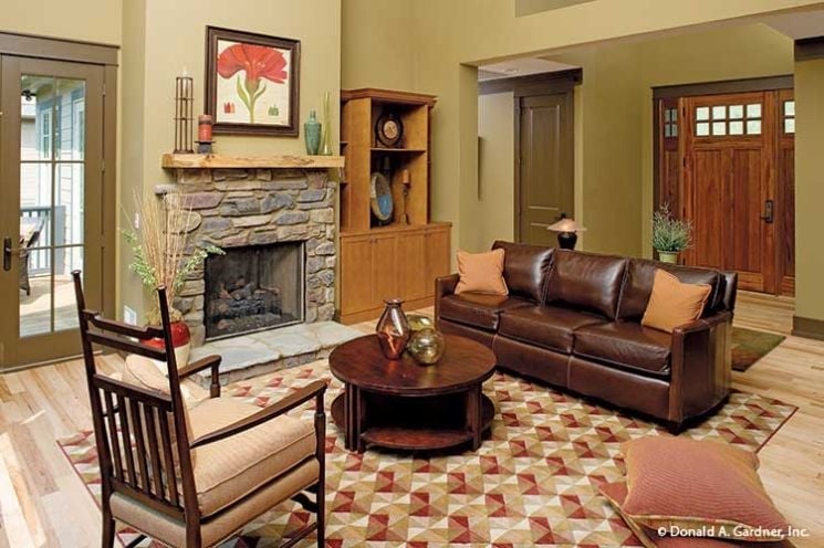 Fireplace Wall Does the Heavy Lifting So Everything Else Can Relax