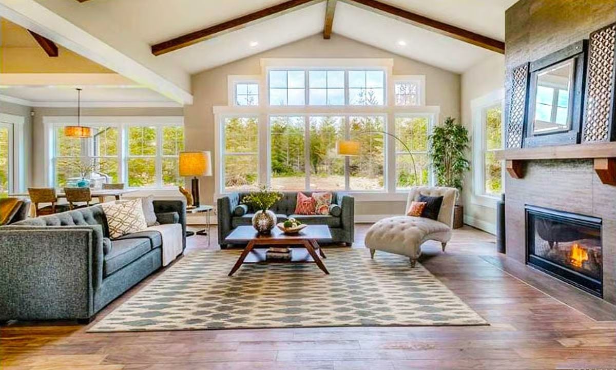 Vaulted Ceilings and a Wall of Windows Make This Great Room Feel Like the Outdoors Came In