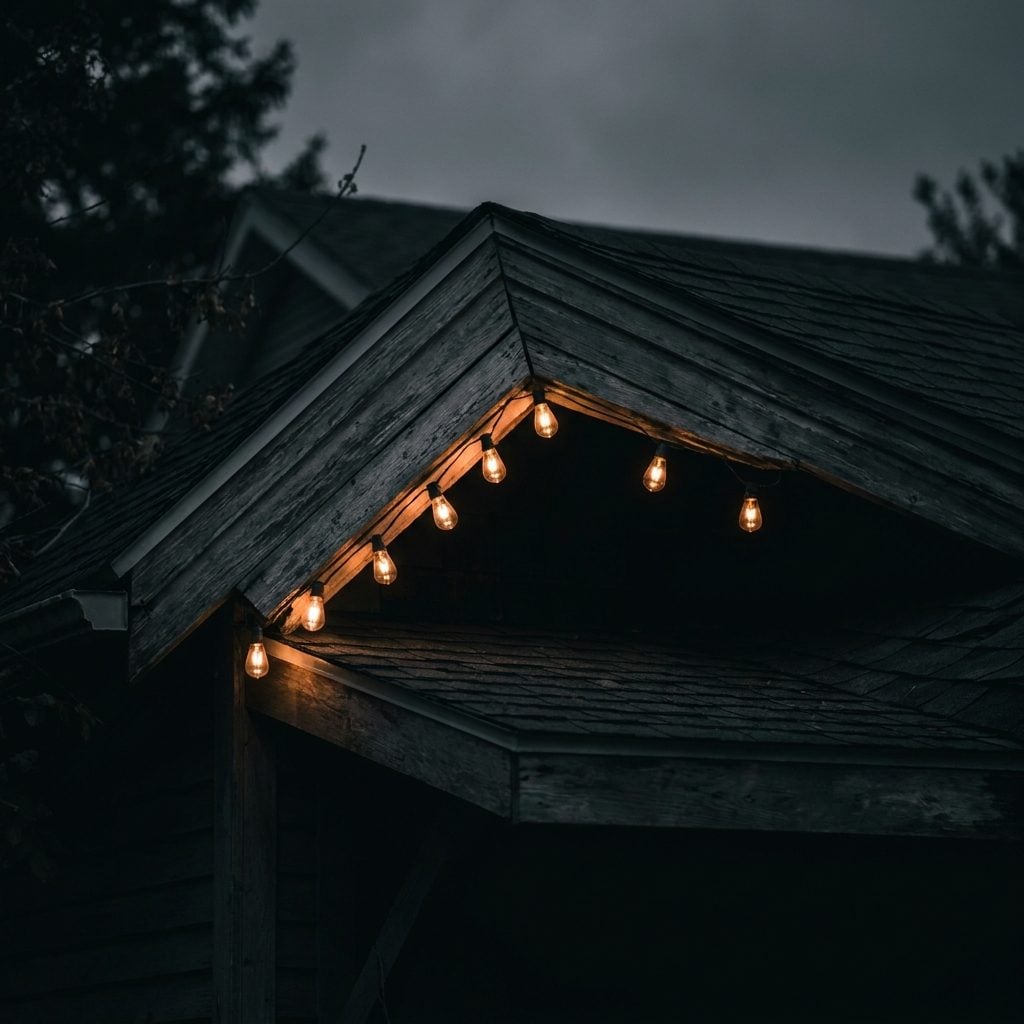 Stopping a Roofline Strand Before the Corner and Leaving an Obvious Dark Gap