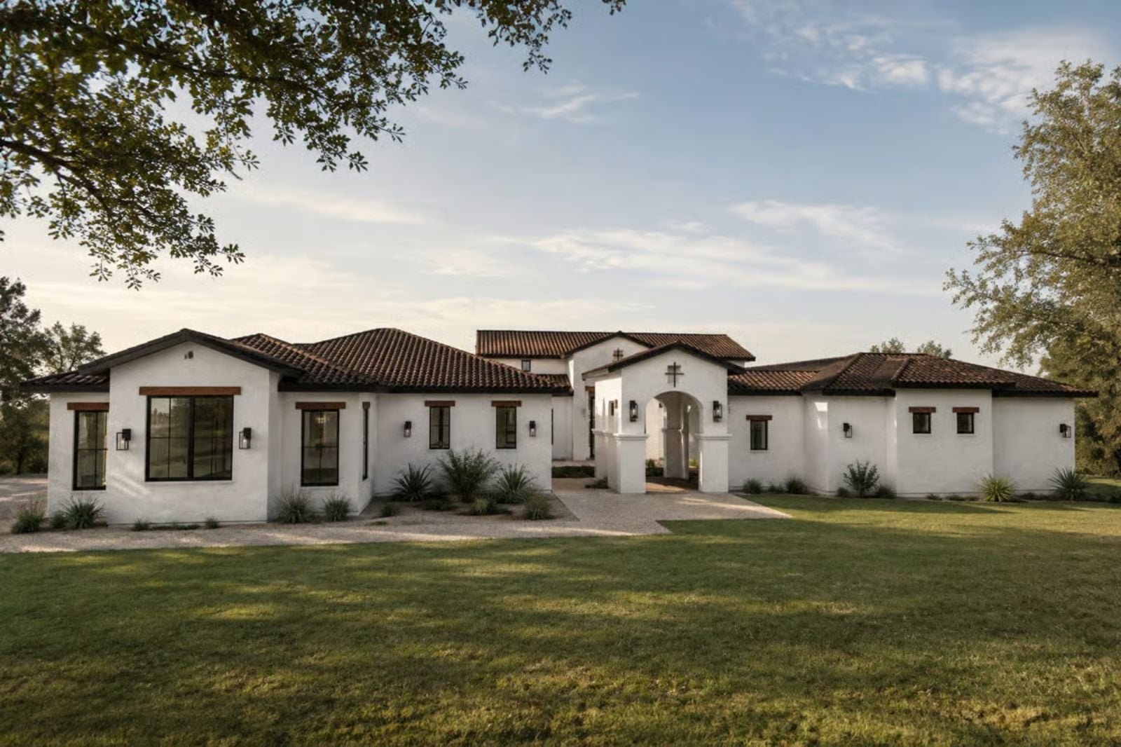 Tierra Vista 3-Bedroom Spanish Ranch with Courtyard Porch Designed for Families Who Refuse to Live in a Cookie-Cutter Subdivision (Floor Plan)