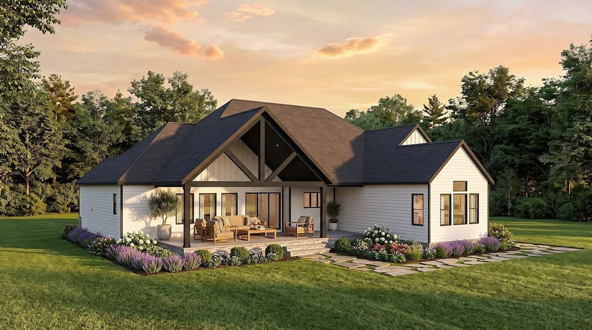 Covered Porch Living That Makes the Backyard Feel Like a Second Great Room