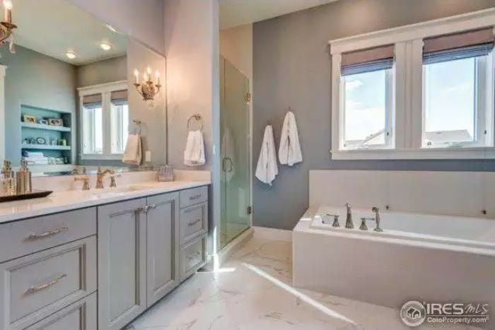 Soaking Tub by the Window Is the Only Reason You'd Skip the Spa