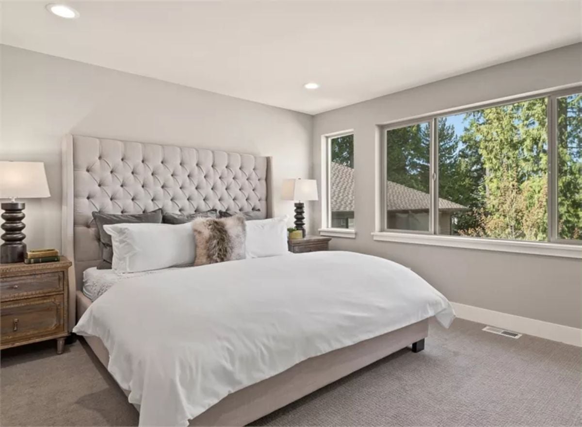 Tufted Headboard and White Bedding That Actually Let the Room Breathe