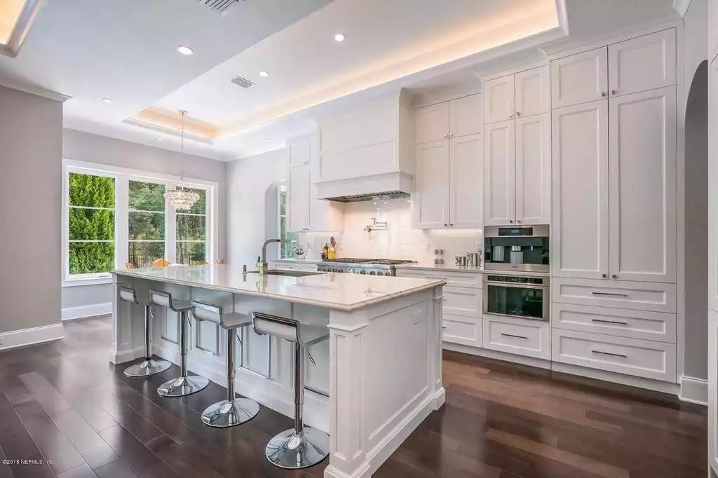 Pot Filler, Panel-Ready Appliances, and Four Bar Stools That Mean Business