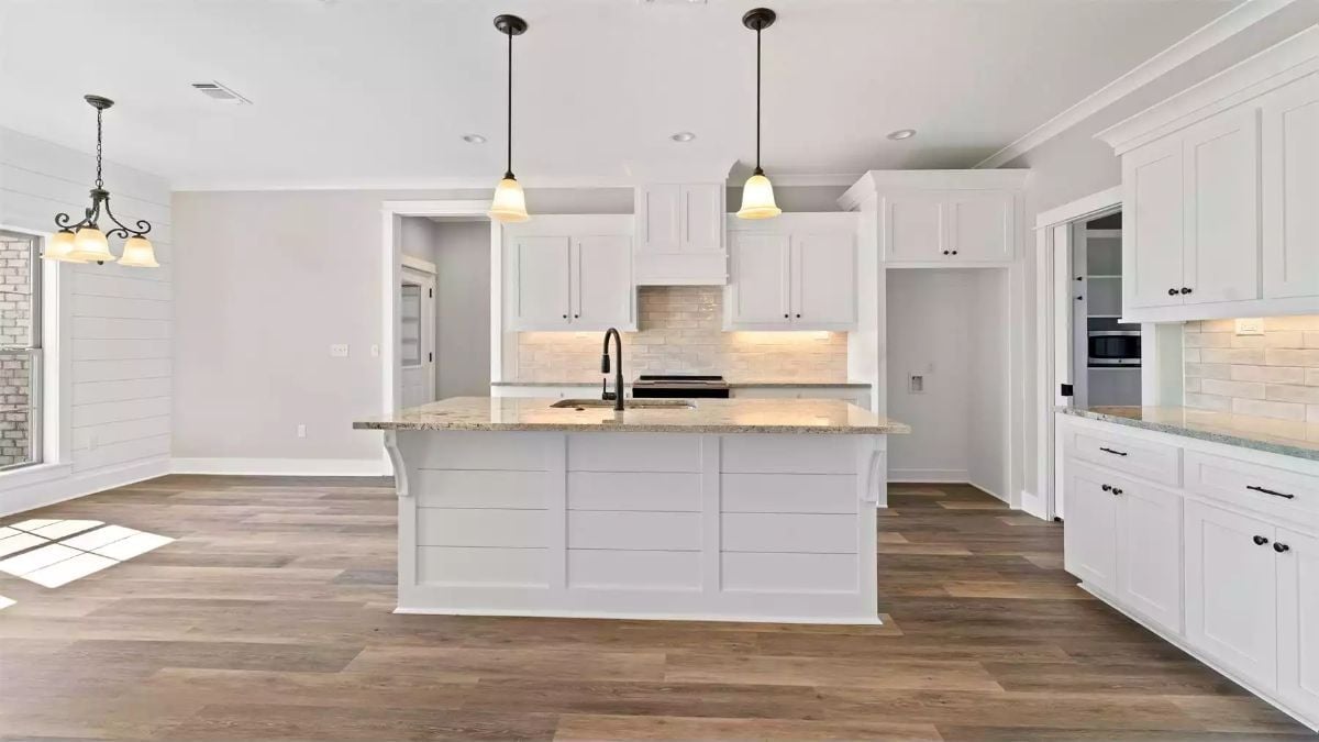 Shiplap Island, Pendant Lights, and Zero Clutter to Fight Through