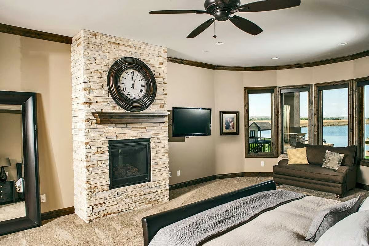 Stone Fireplace Column Built Floor-to-Ceiling Earns Its Place as the Room's Anchor