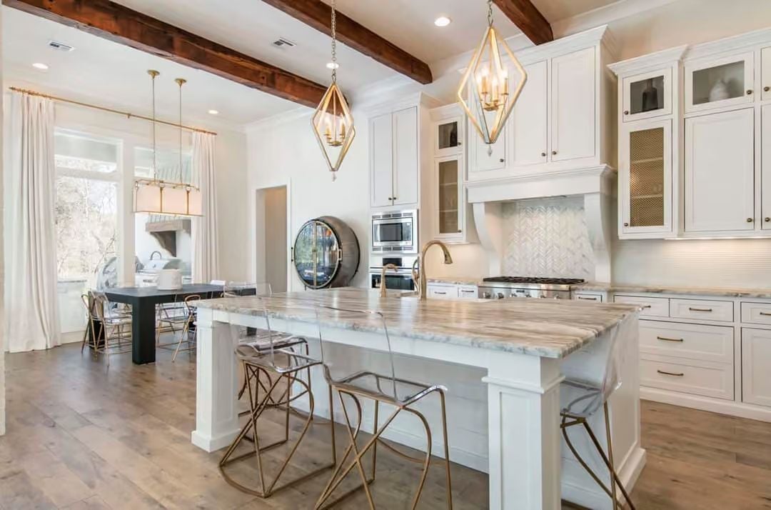 Gold Pendants, Exposed Beams, and a Marble Island Worth Gathering Around