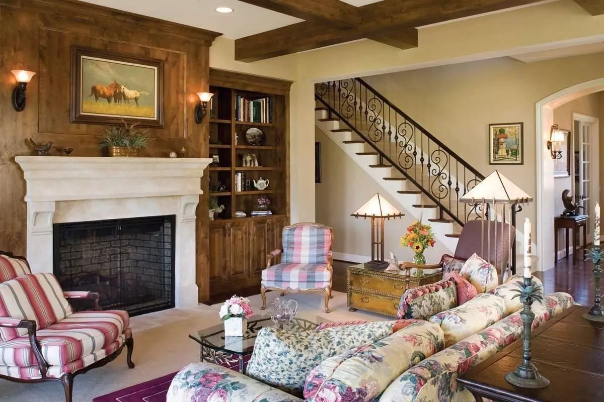 Plaid, Florals, and Exposed Beams That Somehow All Agree