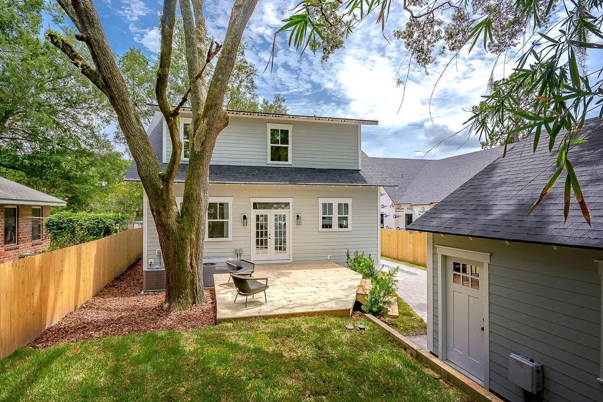 Backyard That Actually Gets Used, Thanks to a Deck Built Around the Tree