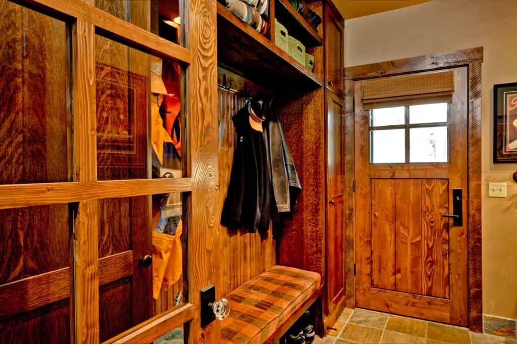 Knotty Pine Lockers and a Bench Cushion That Actually Invites You to Sit