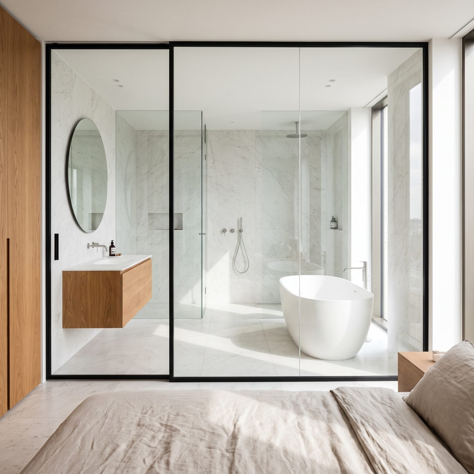 Glass-Walled Bathrooms With Nowhere to Hide