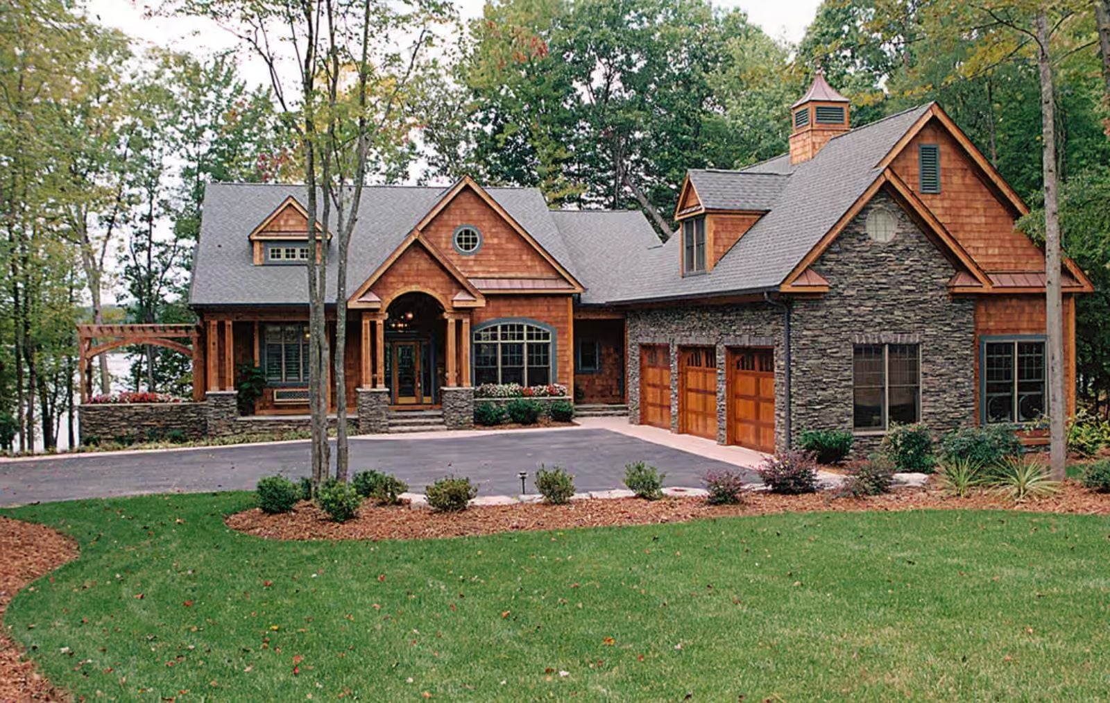 Lakestone Lodge 3-Bedroom Craftsman with Loft Designed for Families Who Live for Lake Days, Pool Days, and Long Weekends (Floor Plan)
