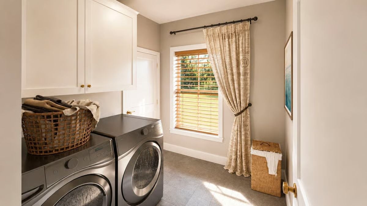Silver Front-Loaders and Woven Baskets Make Laundry Feel Less Like a Chore