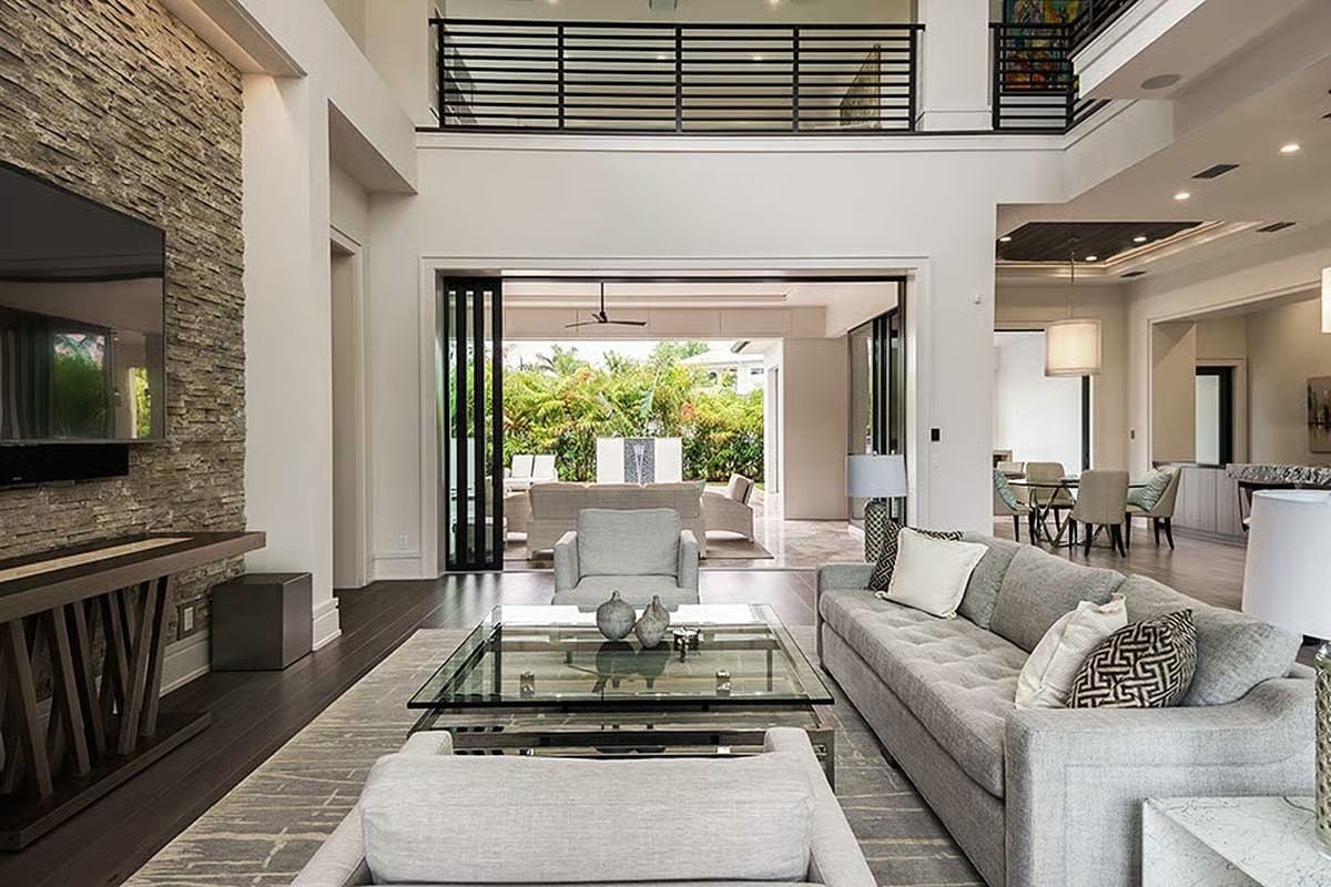 Folding Walls Turned This Living Room Into Something the Backyard Wishes It Could Compete With