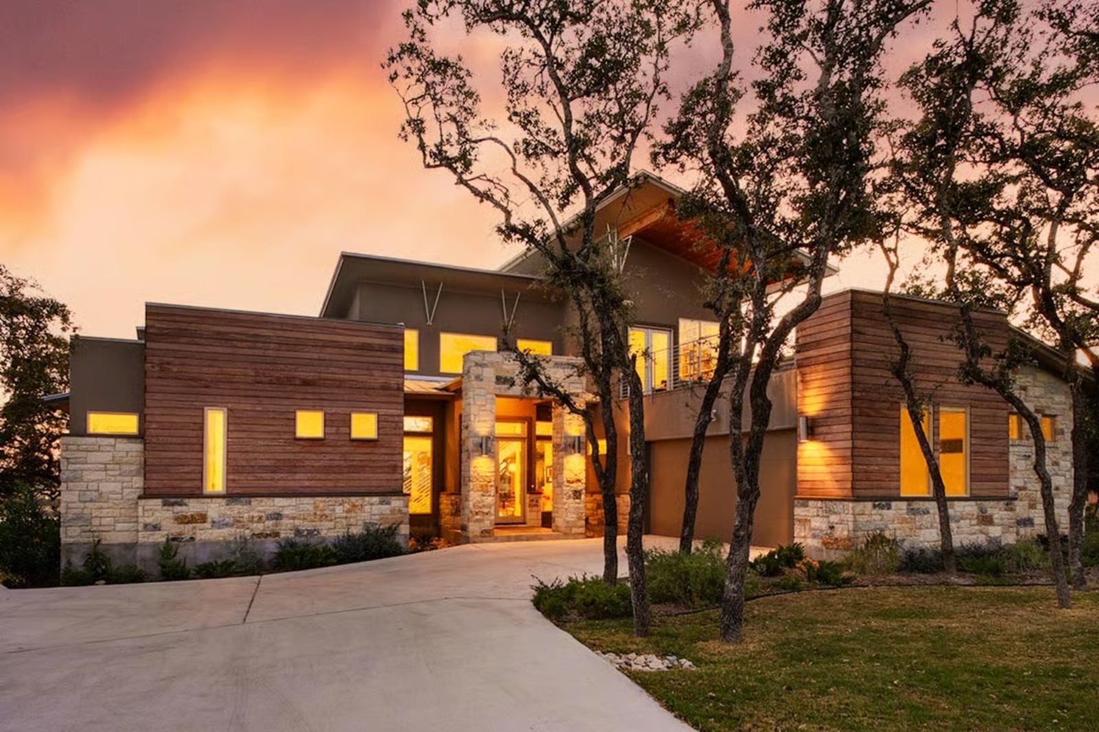 Sabino 3-Bedroom Modern with Rooftop Deck Designed for Homeowners Who'd Rather Pay for the View Than the Square Footage (Floor Plan)