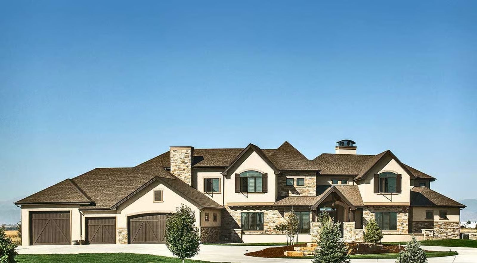 The Cascade Manor 5-Bedroom Mountain Home with Wine Cellar Designed for Self-Made Homeowners Finally Building What They Always Wanted (Floor Plan)