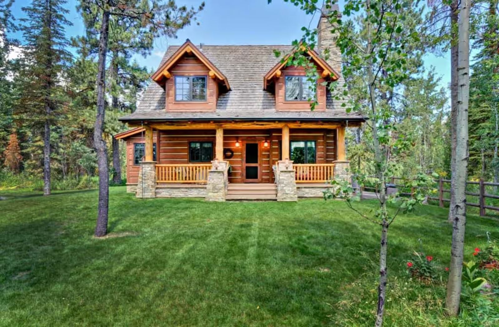 The Fox Den 2-Bedroom Log Cabin with Covered Front Porch Designed for Couples Who Love a Good Reason to Light the Fireplace (Floor Plan)