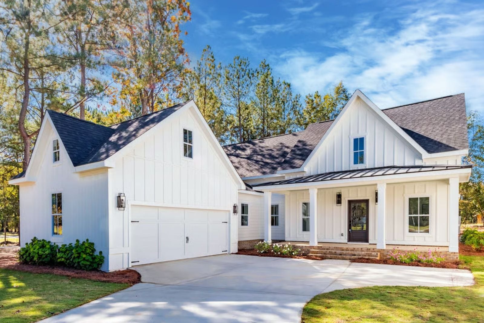 The Lorraine 4-Bedroom Modern Farmhouse with Upstairs Loft Designed for Families Who Actually Like Spending Time Together (Floor Plan)