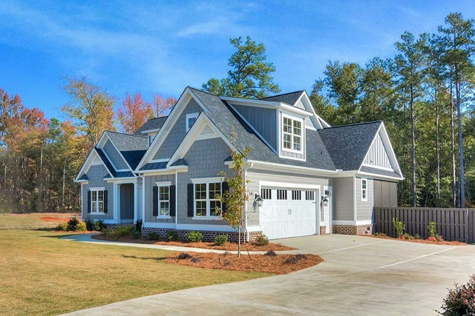 The Pinewood 3-Bedroom Coastal Cottage with Screened Porch Designed for Families Who Love Open Doors and Full Tables (Floor Plan)