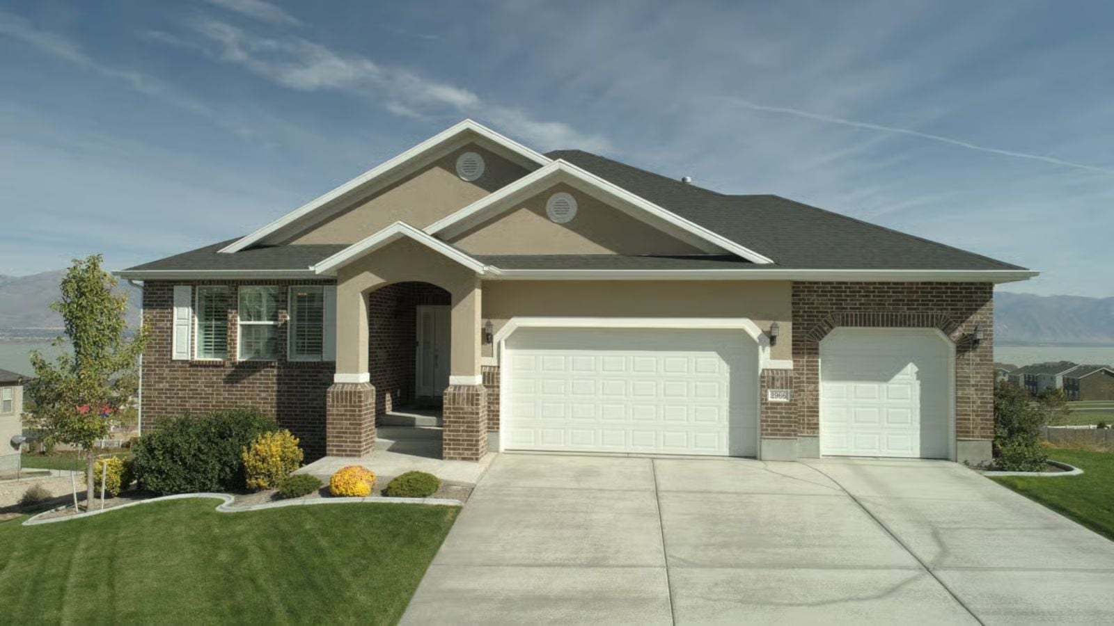 The Vista 3-Bedroom Craftsman with 3-Car Garage Designed for Couples Who Want a Home That Earns the Name Forever (Floor Plan)