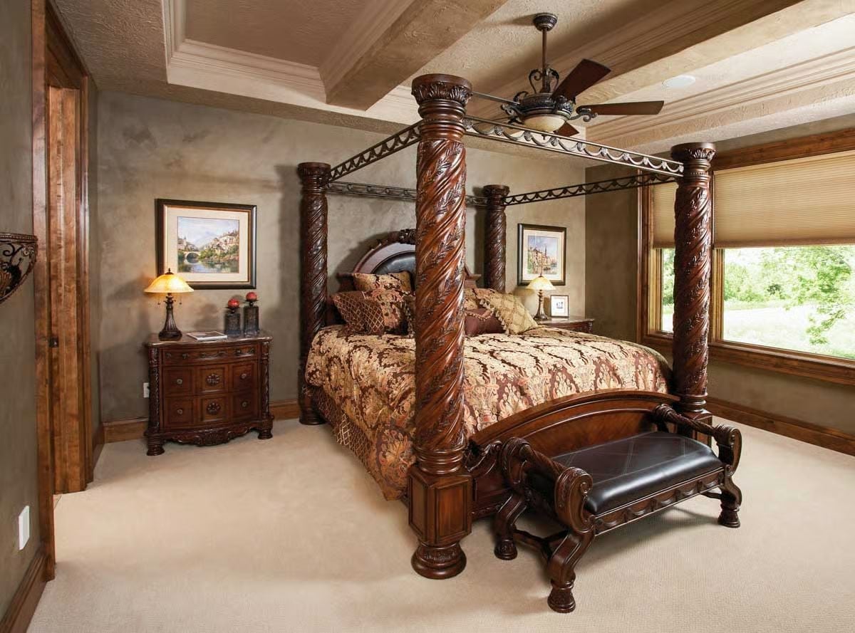 Carved Columns and Iron Canopy Work That Took Someone a Long Time to Get Right