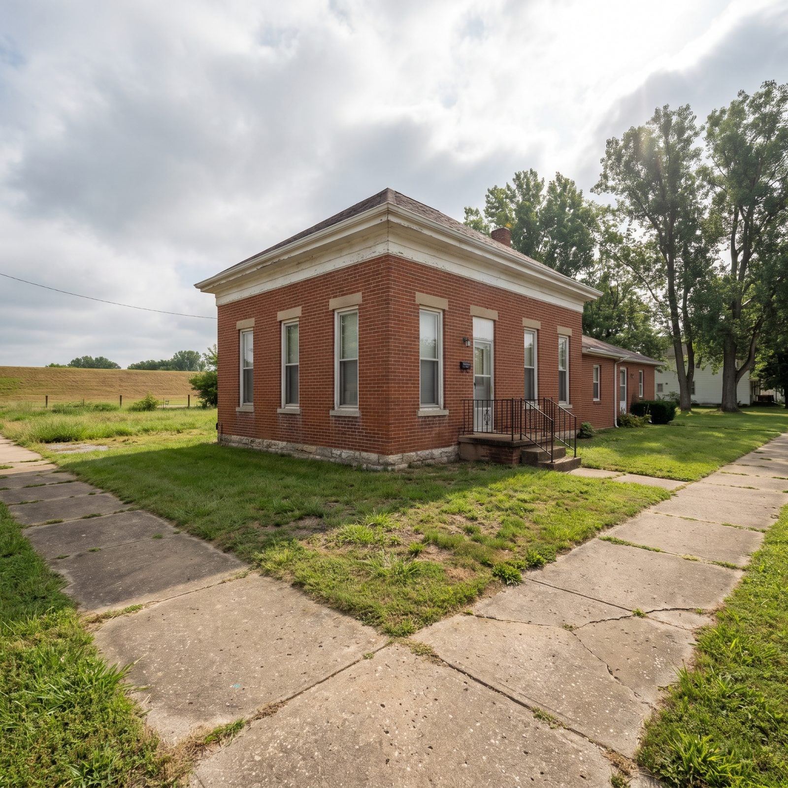 Cairo, Illinois, River-Town Grandeur at Bargain-Bin Prices