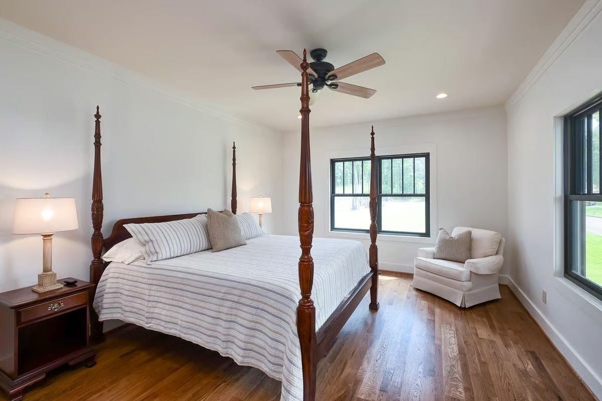 Four-Poster Bed and Hardwood Floors Give This Bedroom Old-South Bones