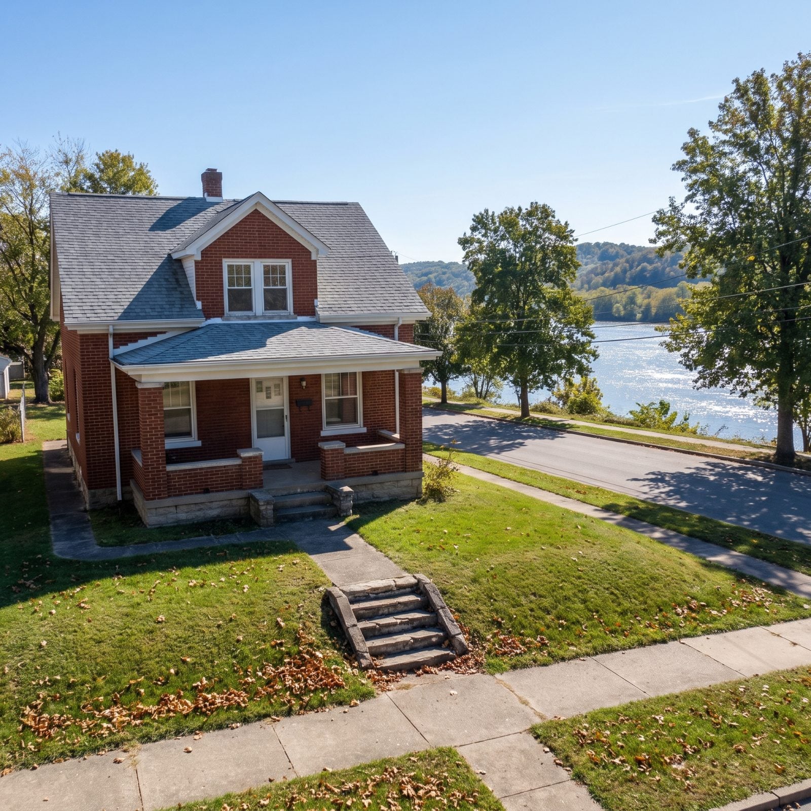 East Liverpool, Ohio, Pottery-Town Houses Above the Ohio River
