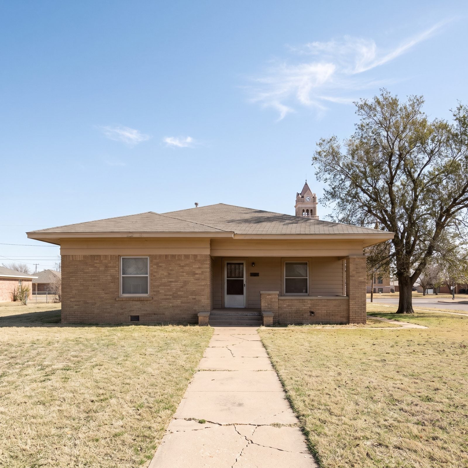 Frederick, Oklahoma: Prairie Homes Around a Historic Square
