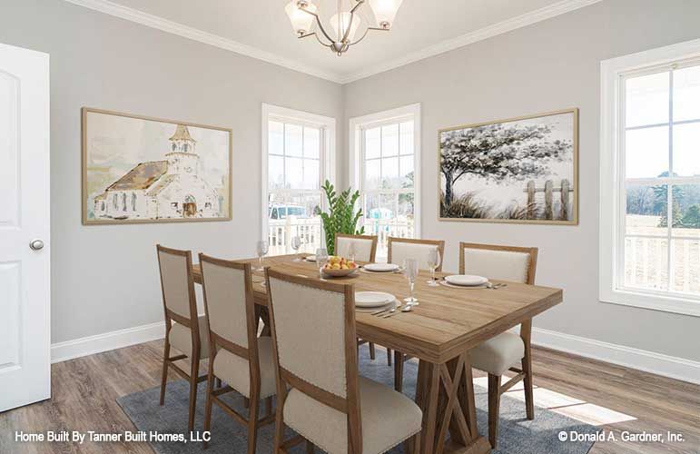 Farmhouse Dining Rooms That Seat Six Without Feeling Crowded
