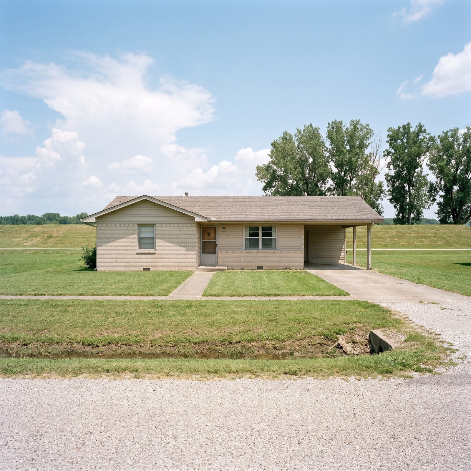 New Madrid, Missouri, Cheap Houses Sitting on a Fault Line