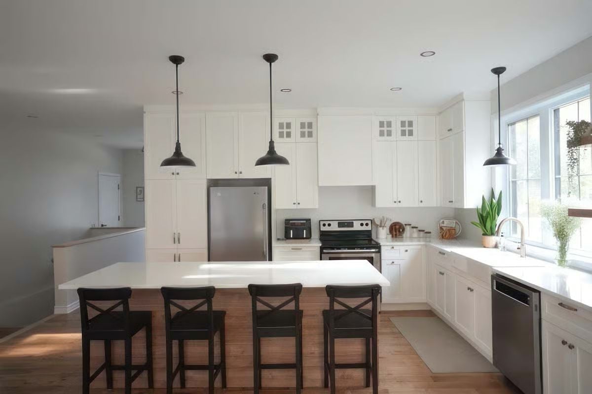 Pendant Lights Doing Heavy Lifting Over an Island Built for Actual Cooking