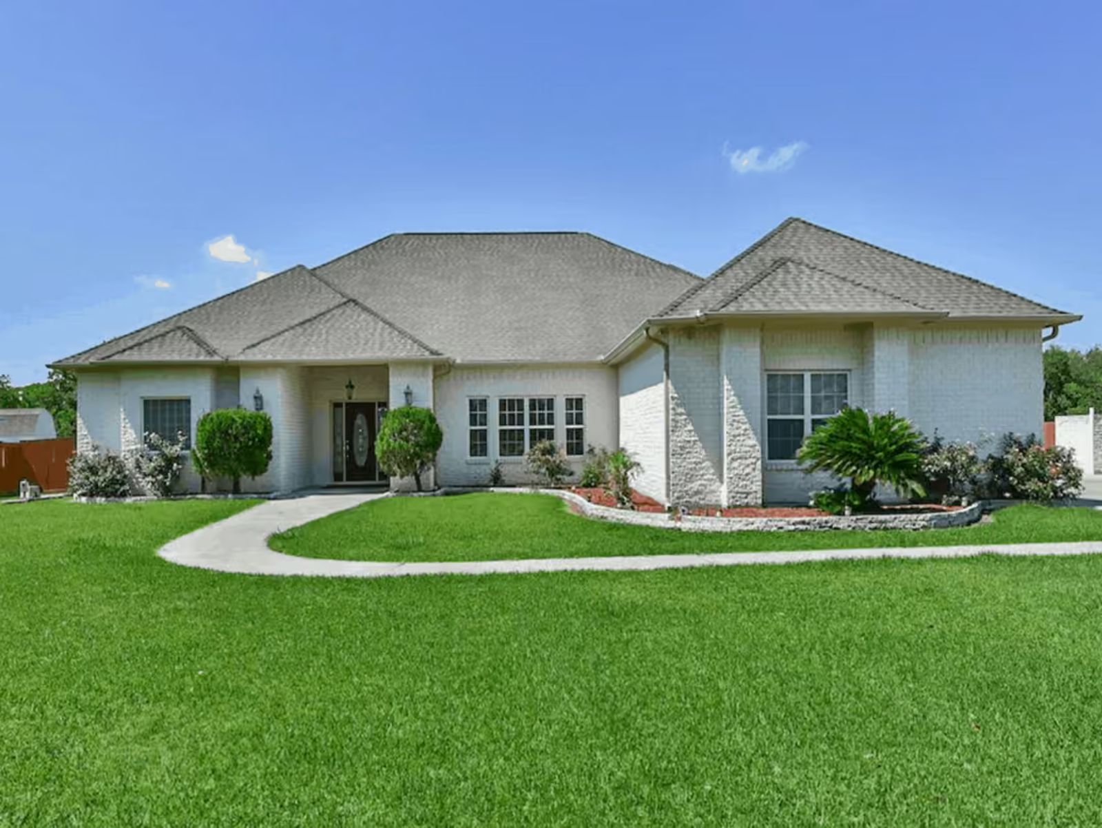 Palmetto Lane 4-Bedroom Coastal House Plan with 3-Car Garage (3,021 Sq. Ft. Floor Plan)