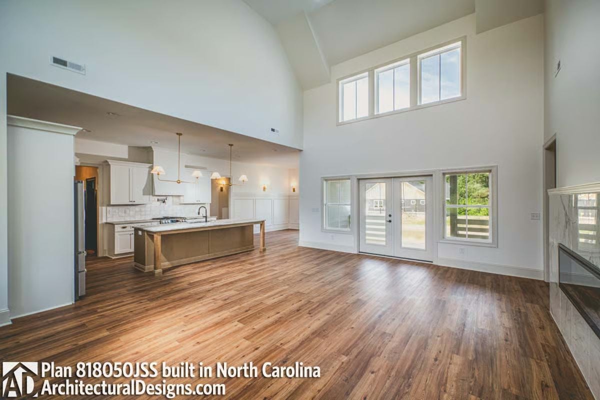 Vaulted Ceiling Great Room Built to Hold a Crowd Without Feeling Crowded