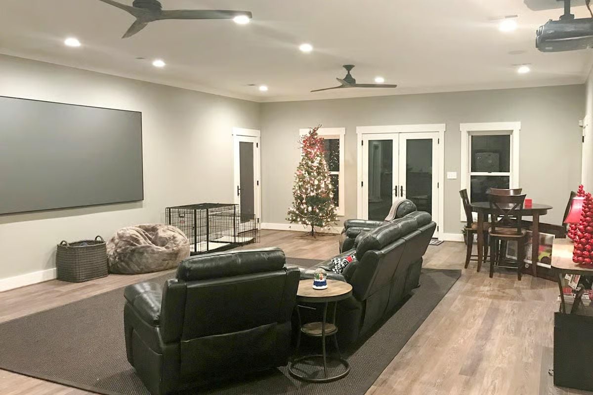 Projector-and-Screen Setup Turns the Lodge's Bonus Room Into a Proper Theater