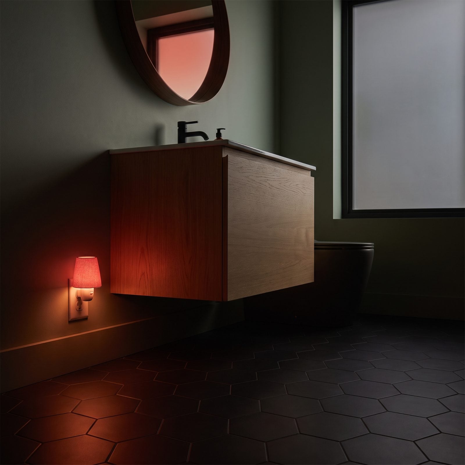 Red-Spectrum Bathroom Night-Light