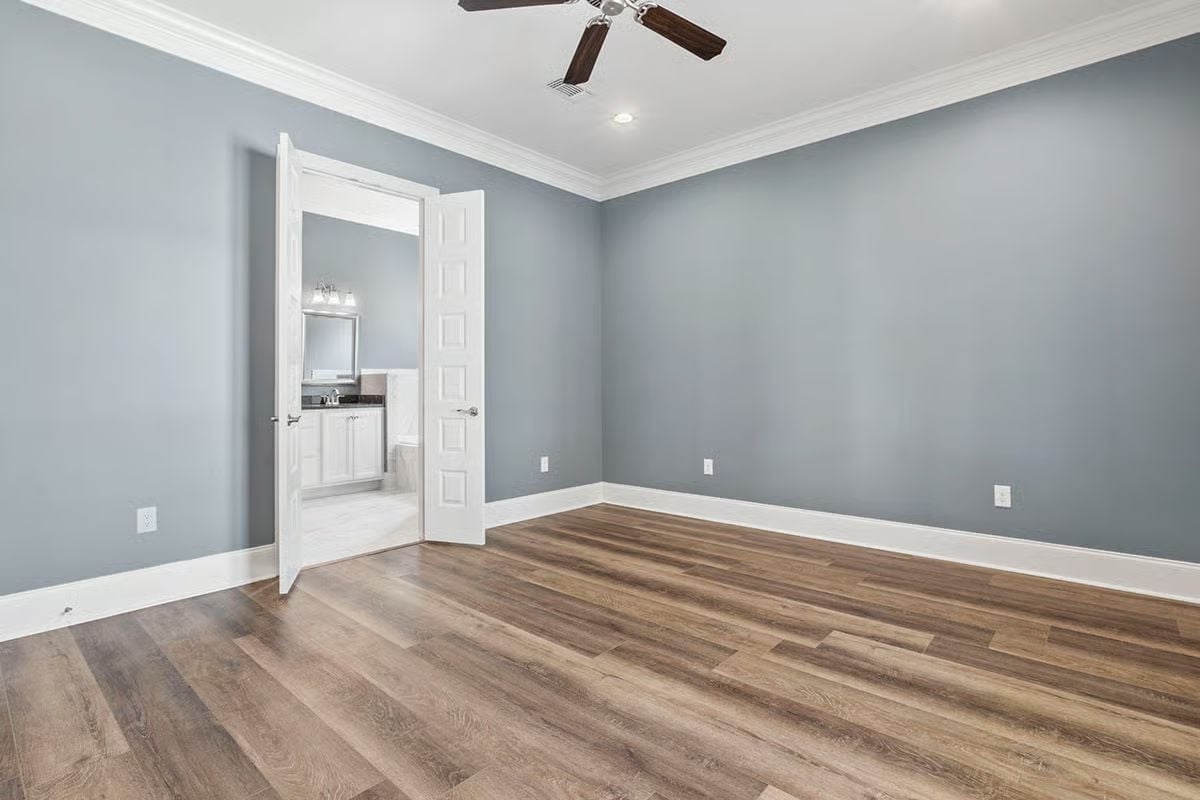 Crown Molding and a Ceiling Fan That Earns Its Keep Year-Round