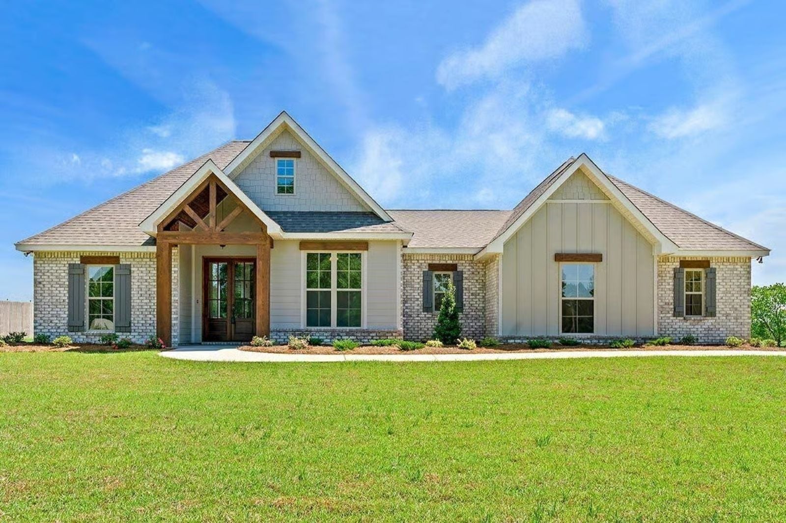 The Hollingsworth 4-Bedroom Modern Acadian with Rear Porch Designed for Families Who Actually Like Spending Time Together (Floor Plan)