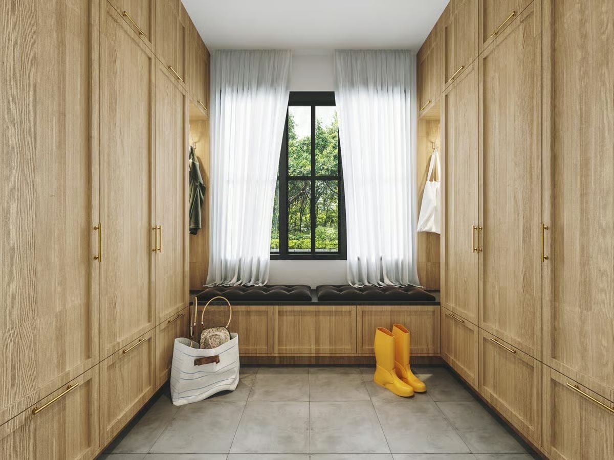 Mudroom Built Around the Idea That Coming Home Should Feel Good