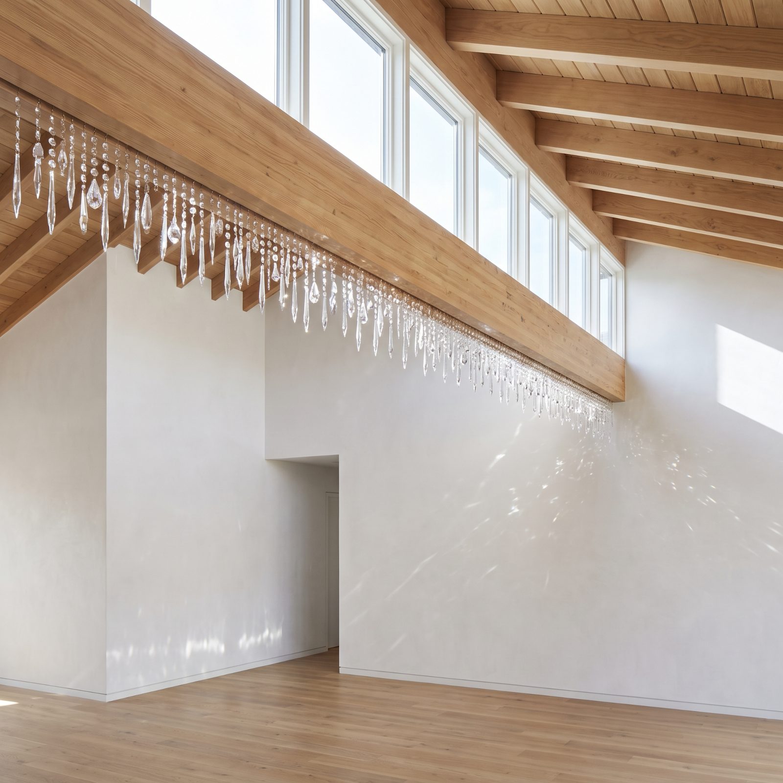 What If You Decorated the House for Christmas Starting With the Ceiling? 34 Rooms That Make You Look Up 12