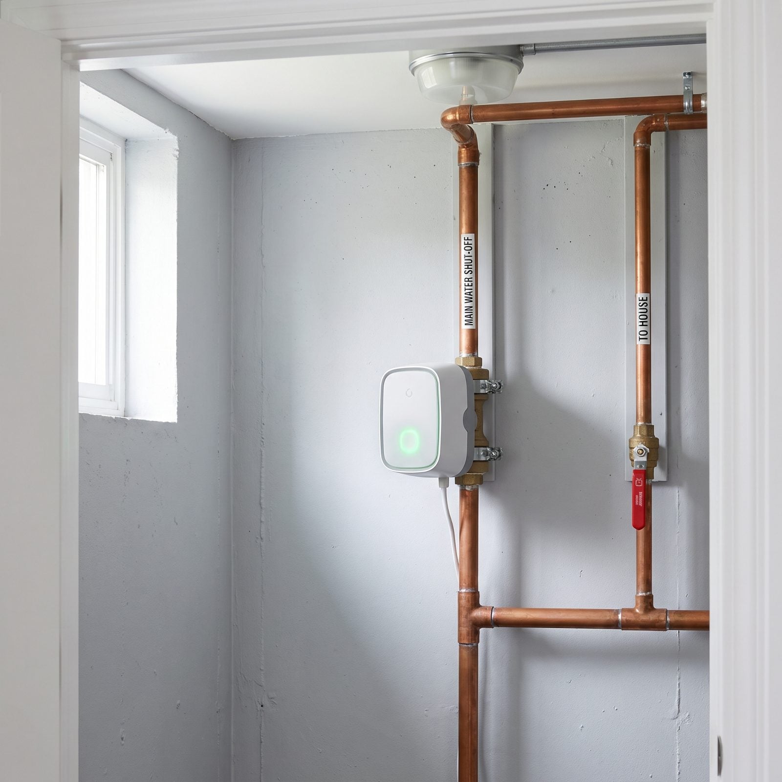 A Whole-House Water Shutoff That Catches Leaks Before They Flood