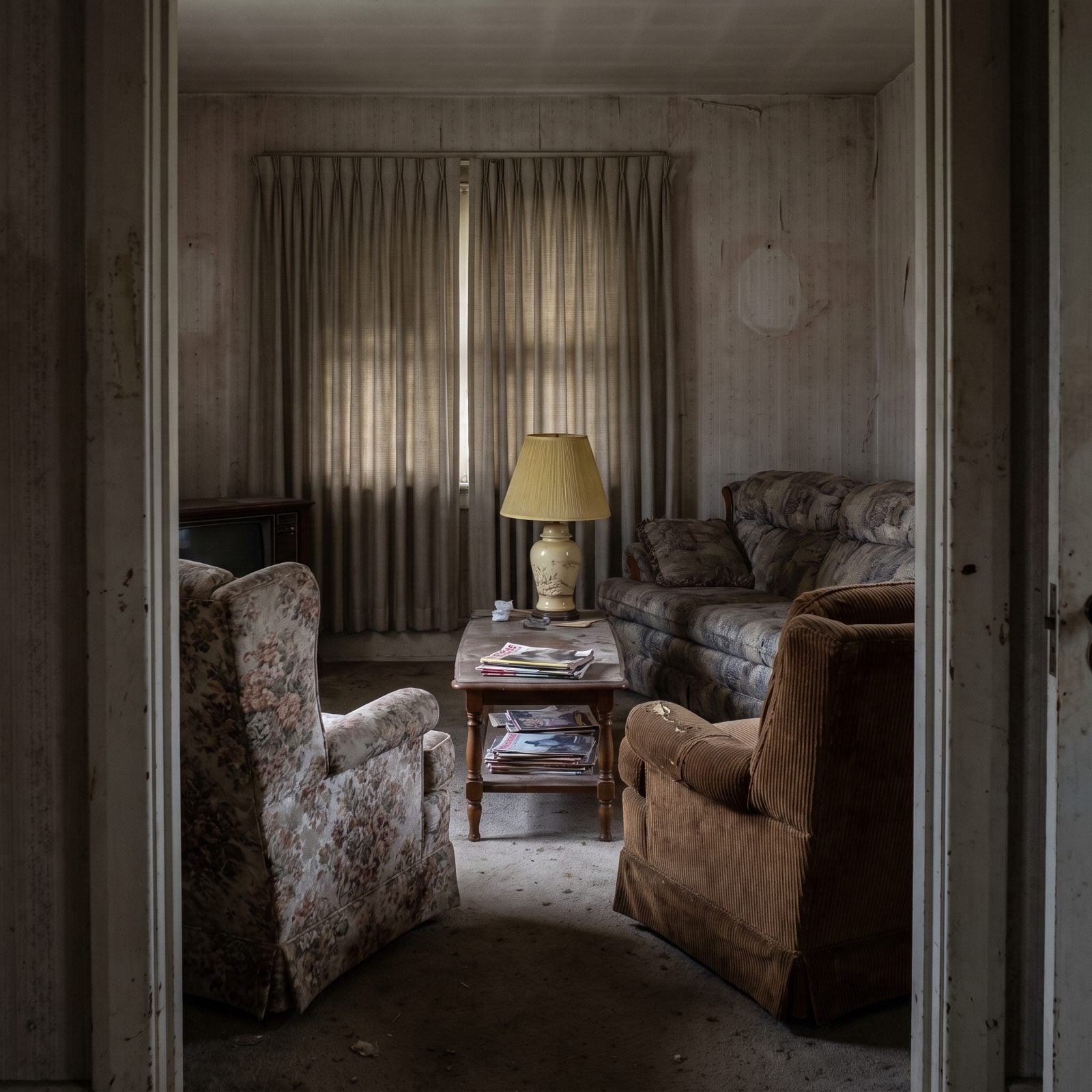 You Stop Inviting Friends Because the Living Room Embarrasses You